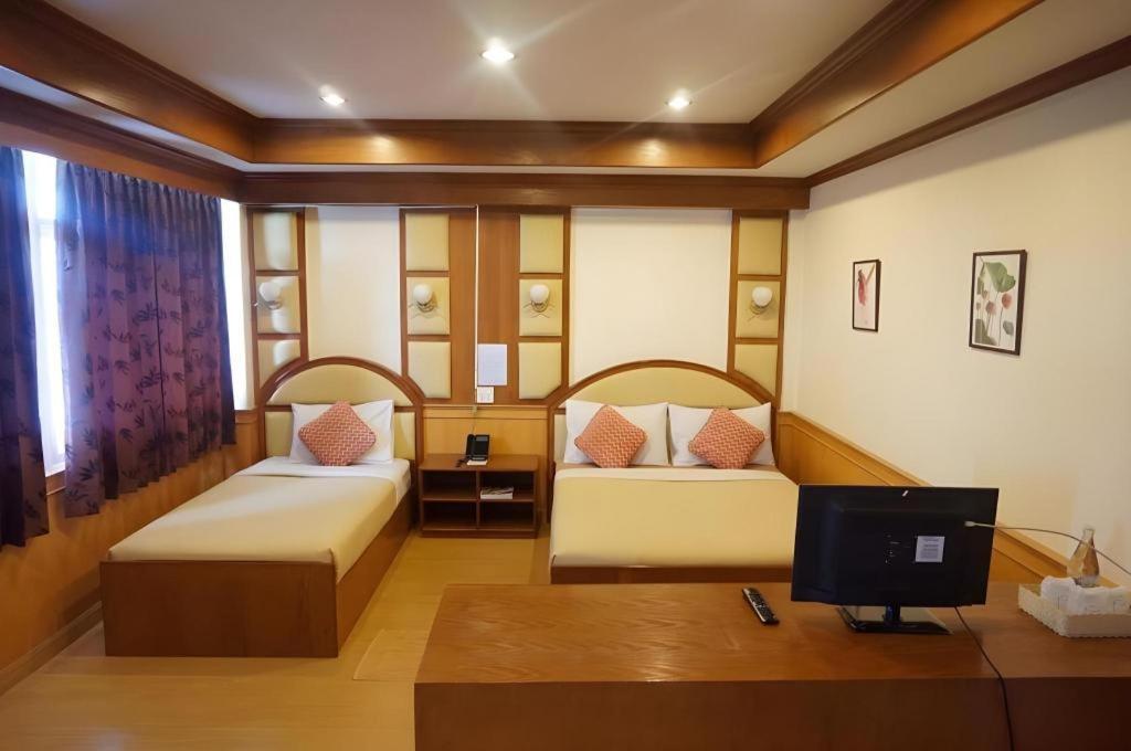 Supak Hotel Kalasin Exterior photo