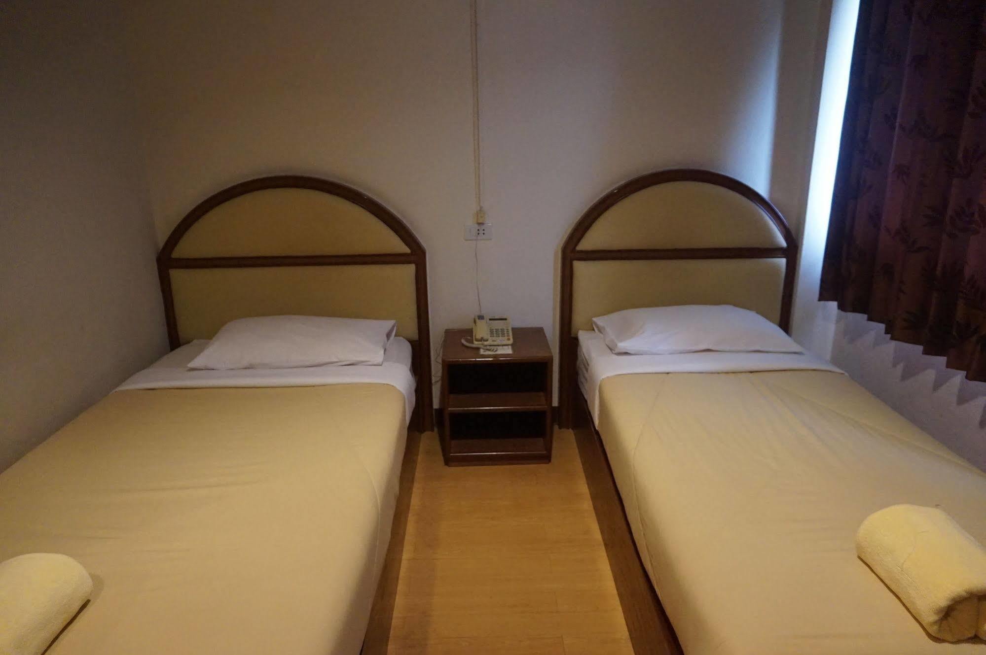 Supak Hotel Kalasin Exterior photo